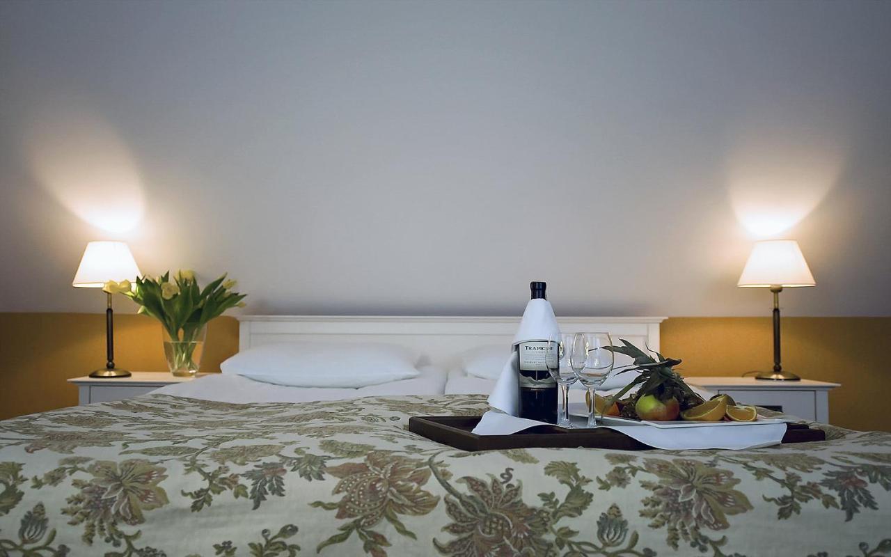 Warmia Park Hotel Opolznevoye Bagian luar foto